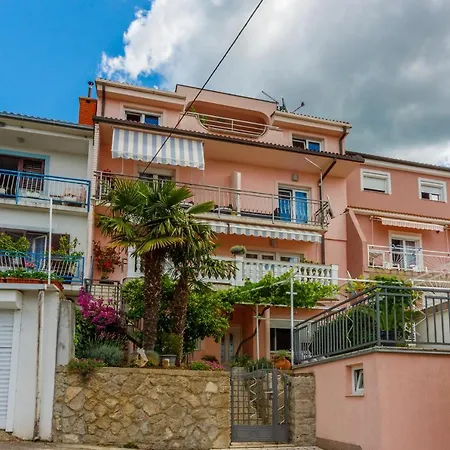 Apartament Red Paradise *