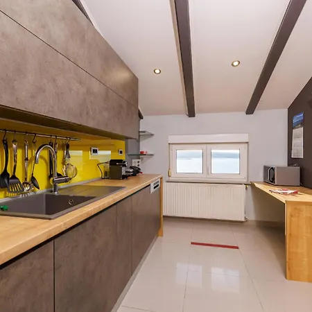 Apartament Red Paradise